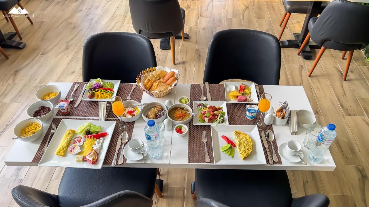 Sofia Pyramids Hotel Kafret el-Gabal Kültér fotó