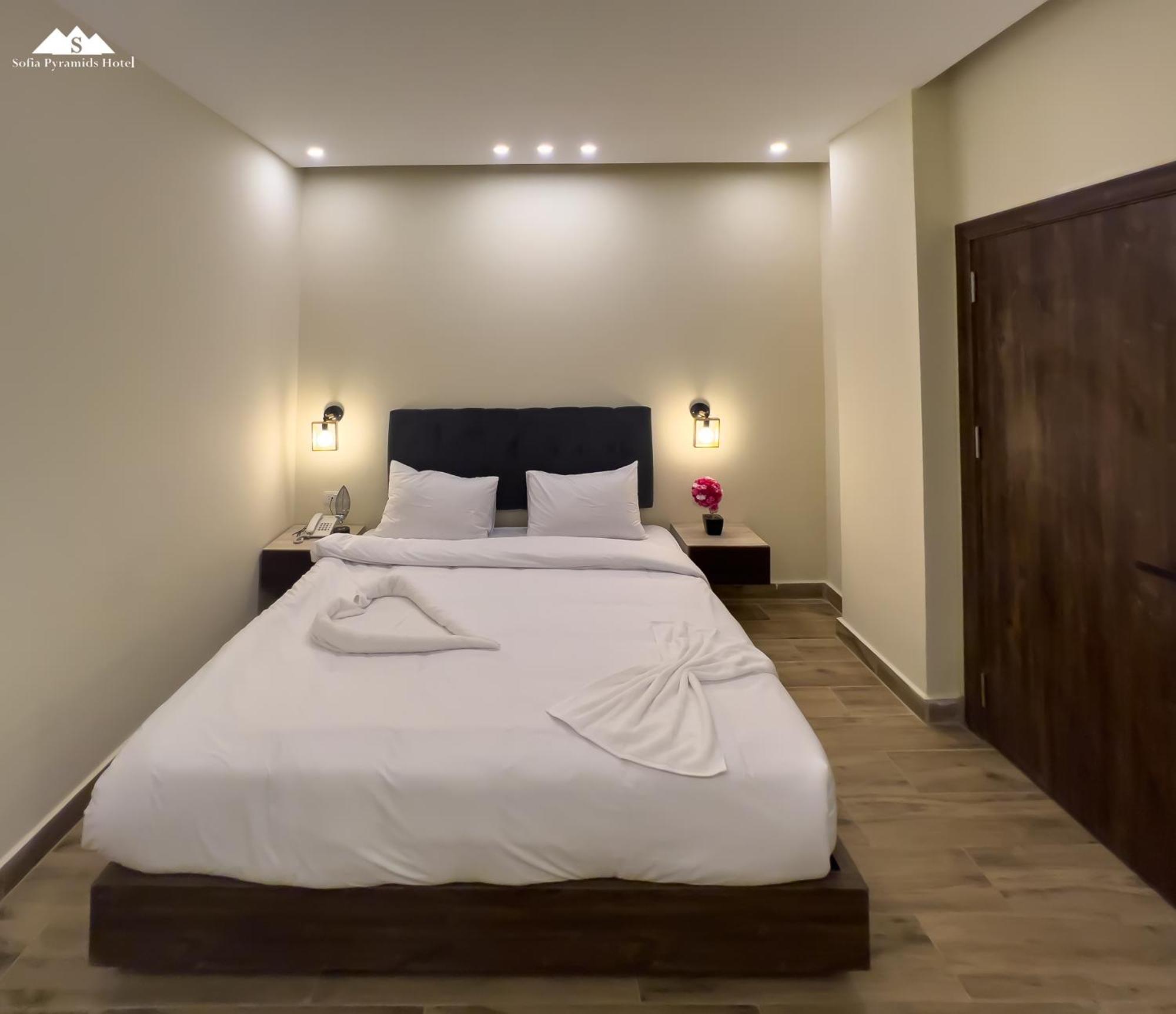 Sofia Pyramids Hotel Kafret el-Gabal Kültér fotó